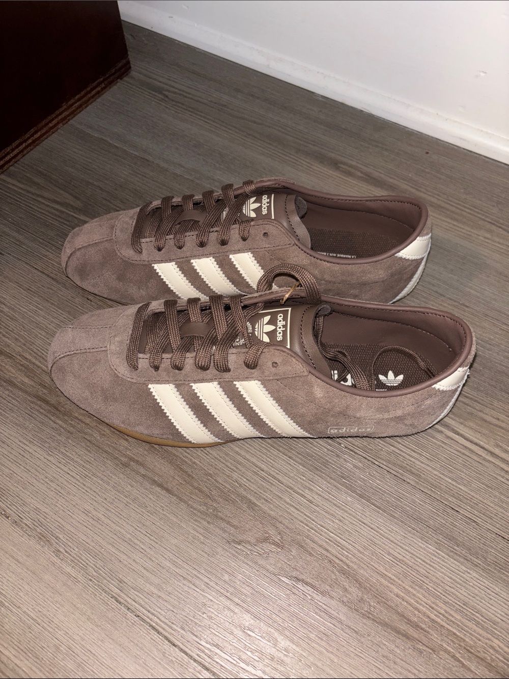 Adidas Originals Tokyo Sneakers Womens 8.5 - Picture 4 of 10